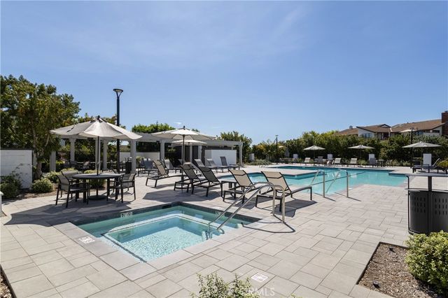 2 Shoal Drive, Corona Del Mar, CA 92625