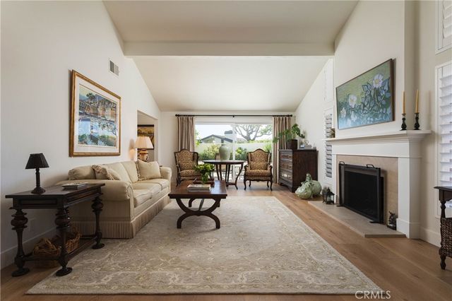 2 Shoal Drive, Corona Del Mar, CA 92625