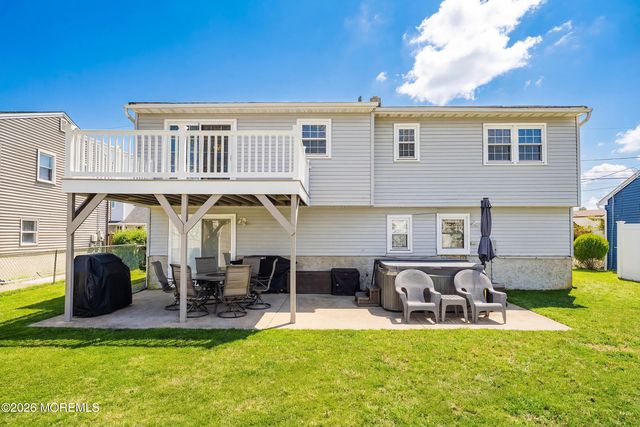 3148 Oceanic Drive, Toms River, NJ 08753