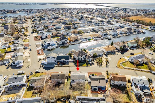 3148 Oceanic Drive, Toms River, NJ 08753