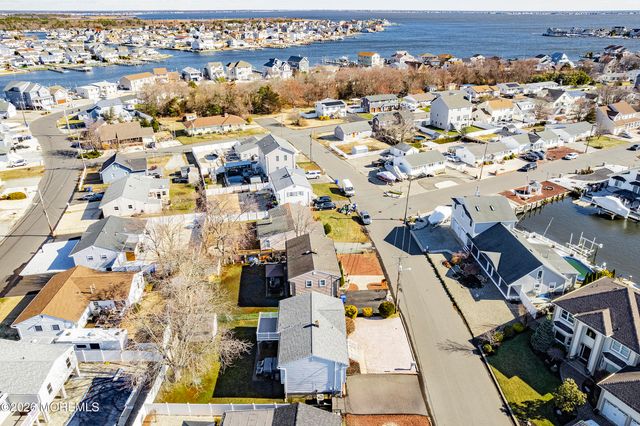 3148 Oceanic Drive, Toms River, NJ 08753