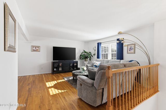 3148 Oceanic Drive, Toms River, NJ 08753