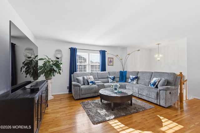 3148 Oceanic Drive, Toms River, NJ 08753