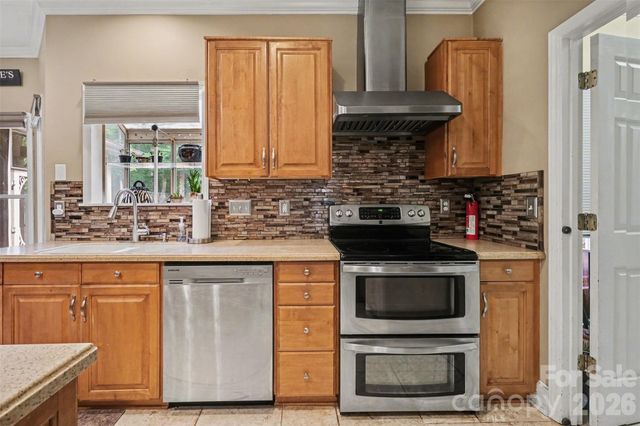 5010 Ardenwoods Drive, Charlotte, NC 28215