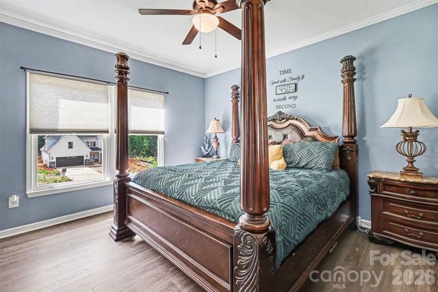 5010 Ardenwoods Drive, Charlotte, NC 28215