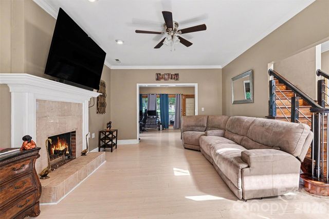 5010 Ardenwoods Drive, Charlotte, NC 28215