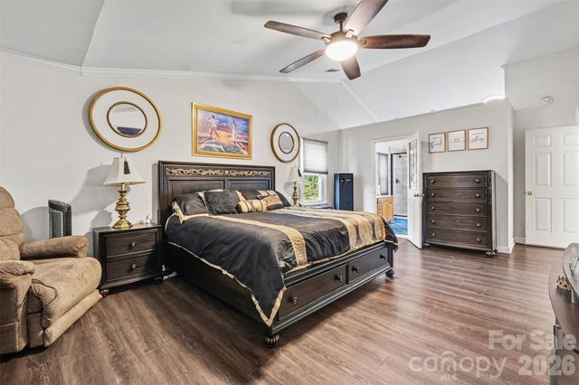 5010 Ardenwoods Drive, Charlotte, NC 28215