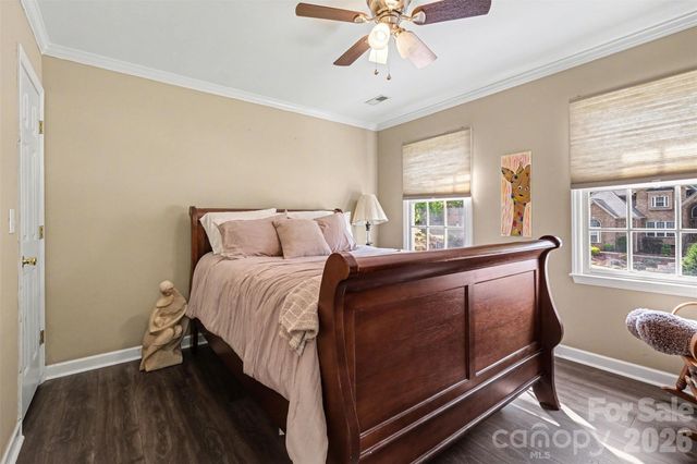5010 Ardenwoods Drive, Charlotte, NC 28215