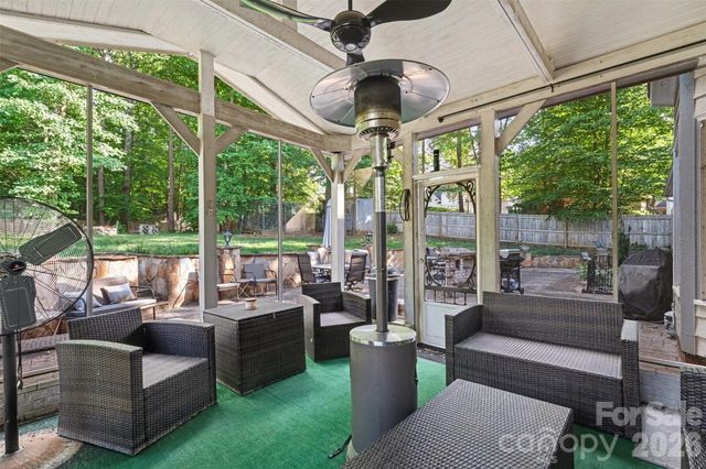 5010 Ardenwoods Drive, Charlotte, NC 28215
