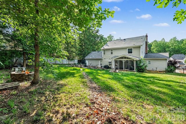 5010 Ardenwoods Drive, Charlotte, NC 28215