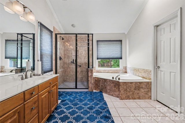 5010 Ardenwoods Drive, Charlotte, NC 28215