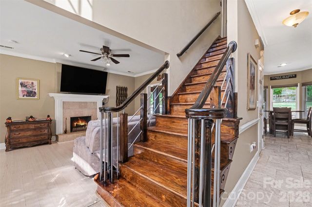 5010 Ardenwoods Drive, Charlotte, NC 28215