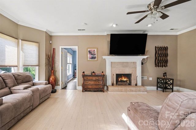 5010 Ardenwoods Drive, Charlotte, NC 28215
