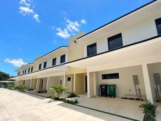 552 NW 7th St 6, Florida City, FL 33034