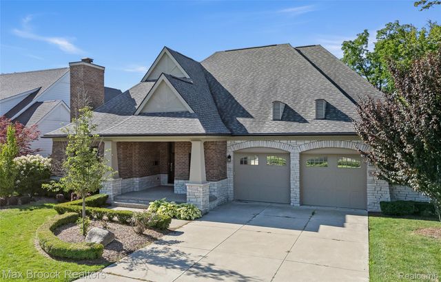 1180 Manchester Road, Birmingham, MI 48009