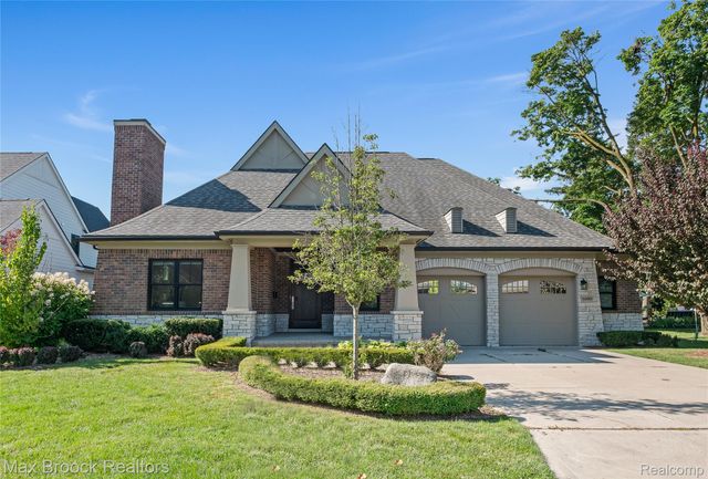 1180 Manchester Road, Birmingham, MI 48009