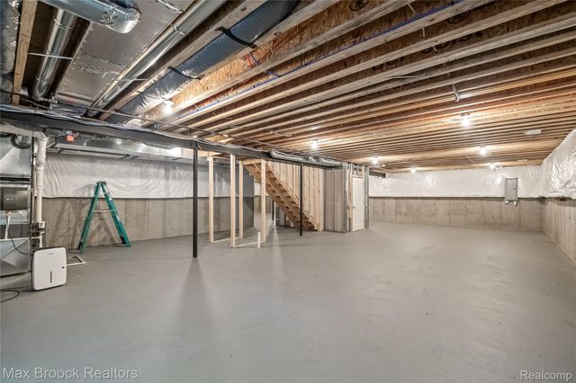 1180 Manchester Road, Birmingham, MI 48009