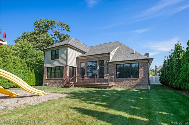 1180 Manchester Road, Birmingham, MI 48009