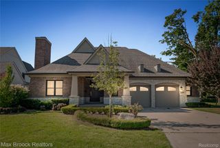 1180 Manchester Road, Birmingham, MI 48009