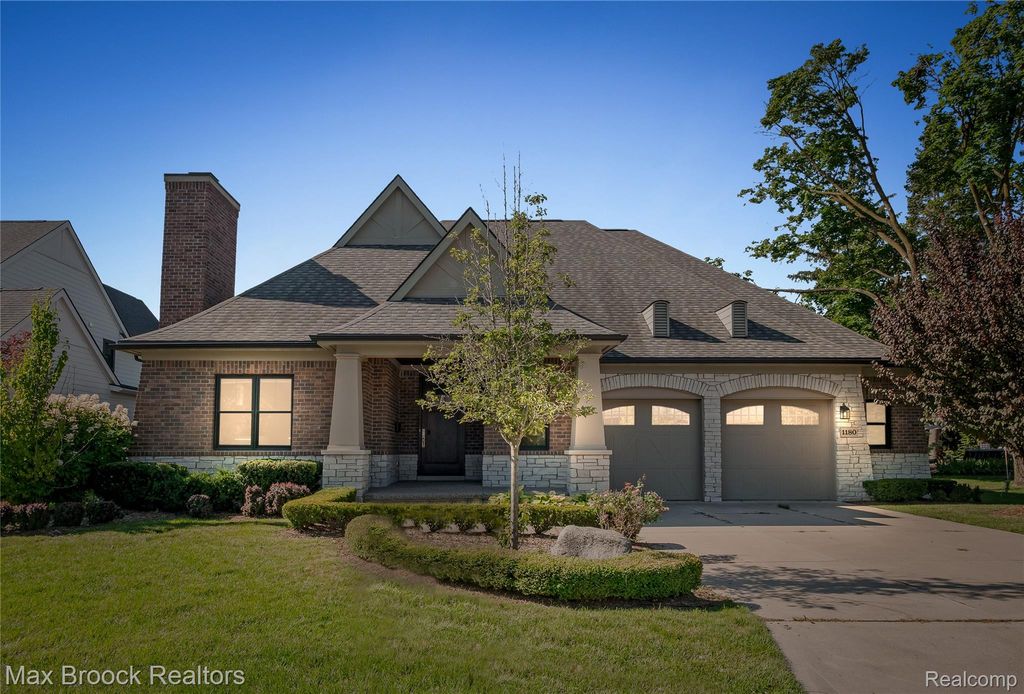 1180 Manchester Road, Birmingham, MI 48009