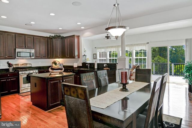 32 HUNTING CREEK LN, Stafford, VA 22556