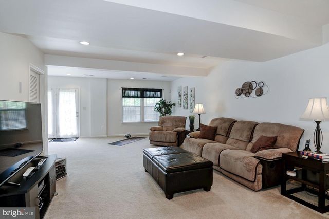 32 HUNTING CREEK LN, Stafford, VA 22556