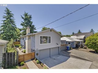 5300 Se HENDERSON St, Portland, OR 97206