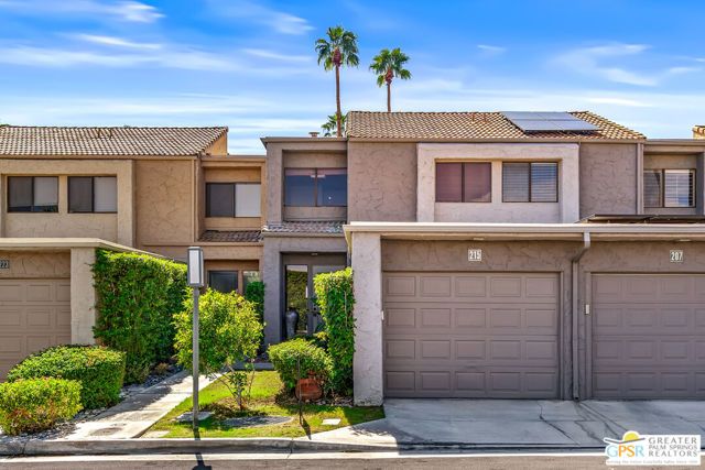 215 Calle Bravo, Palm Springs, CA 92264