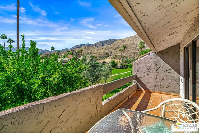 215 Calle Bravo, Palm Springs, CA 92264