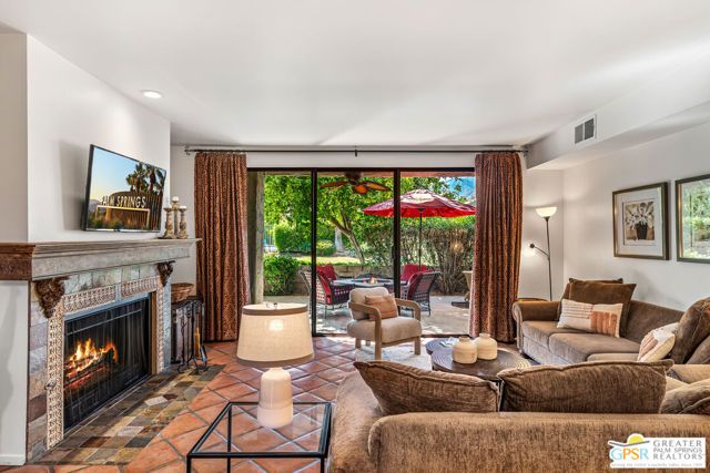 215 Calle Bravo, Palm Springs, CA 92264