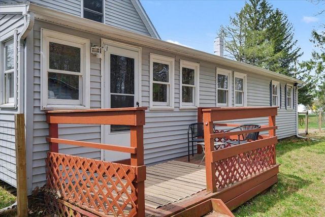 185 Sand Hill Road, Essex, VT 05452