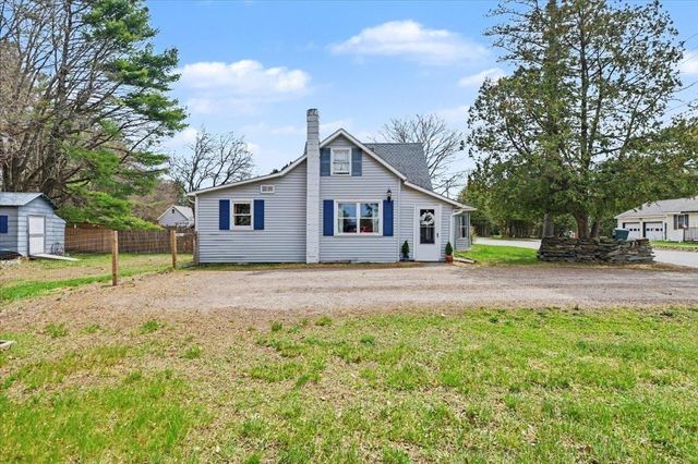 185 Sand Hill Road, Essex, VT 05452