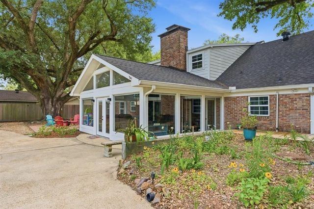 1218 Bernadette Drive, Sulphur, LA 70663