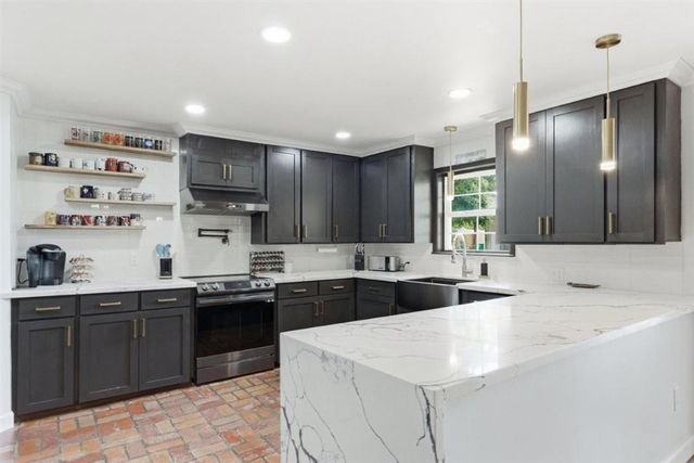 1218 Bernadette Drive, Sulphur, LA 70663