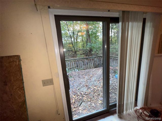 2627 Logging Trail Trail, Brighton, MI 48114