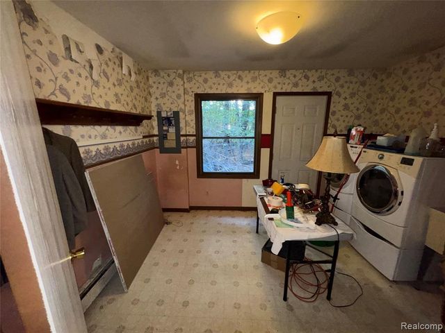 2627 Logging Trail Trail, Brighton, MI 48114