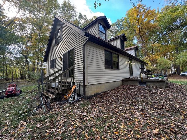 2627 Logging Trail Trail, Brighton, MI 48114