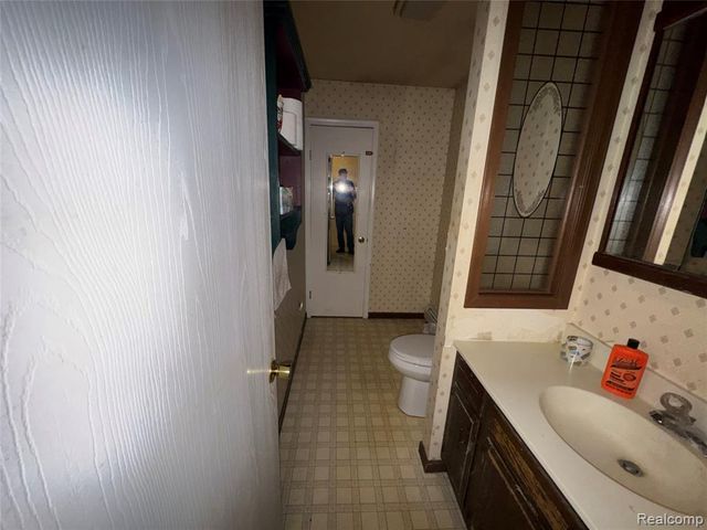 2627 Logging Trail Trail, Brighton, MI 48114