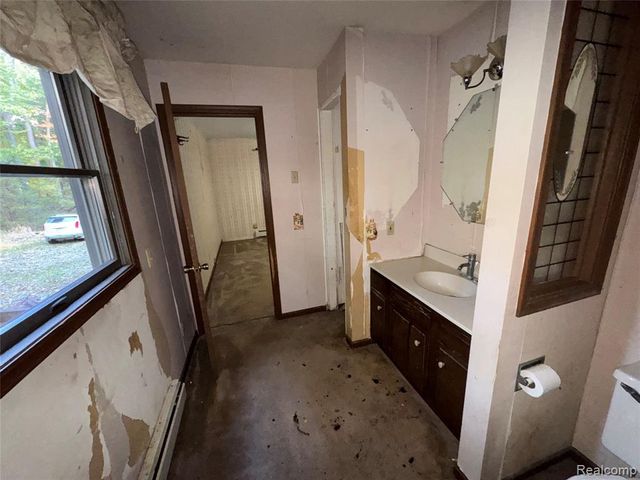 2627 Logging Trail Trail, Brighton, MI 48114