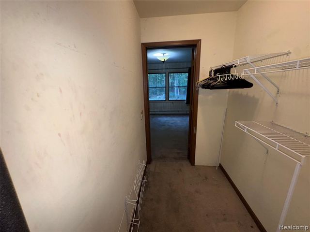 2627 Logging Trail Trail, Brighton, MI 48114