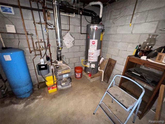 2627 Logging Trail Trail, Brighton, MI 48114