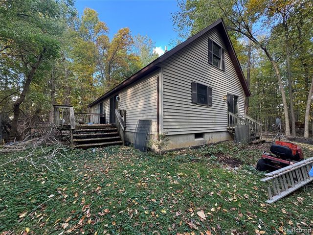 2627 Logging Trail Trail, Brighton, MI 48114
