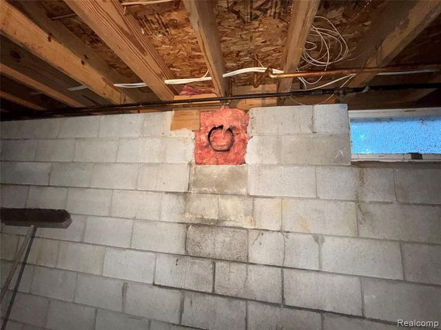 2627 Logging Trail Trail, Brighton, MI 48114