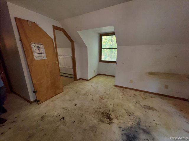 2627 Logging Trail Trail, Brighton, MI 48114