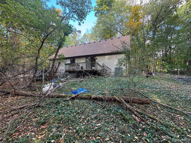 2627 Logging Trail Trail, Brighton, MI 48114