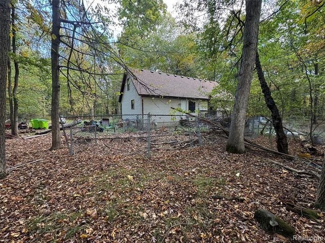 2627 Logging Trail Trail, Brighton, MI 48114