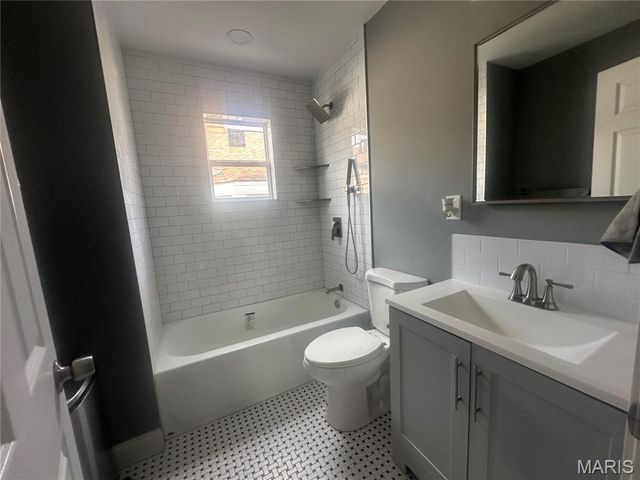 1438 Central Avenue, St Louis, MO 63139