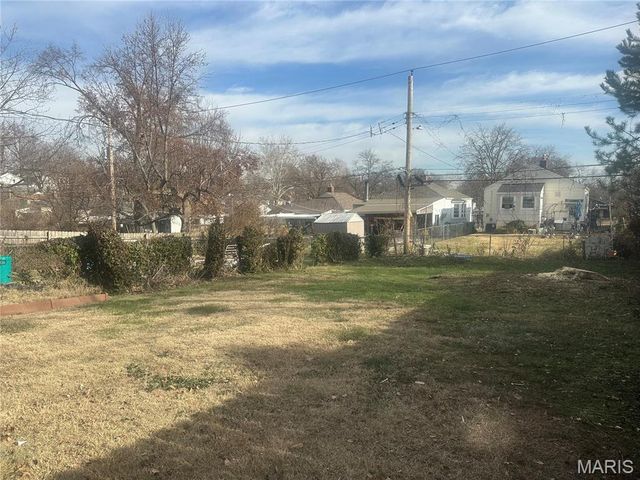 1438 Central Avenue, St Louis, MO 63139