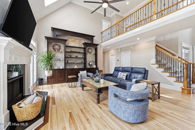 102 N Stargazer Court, Hampstead, NC 28443