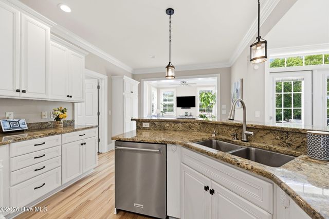 102 N Stargazer Court, Hampstead, NC 28443